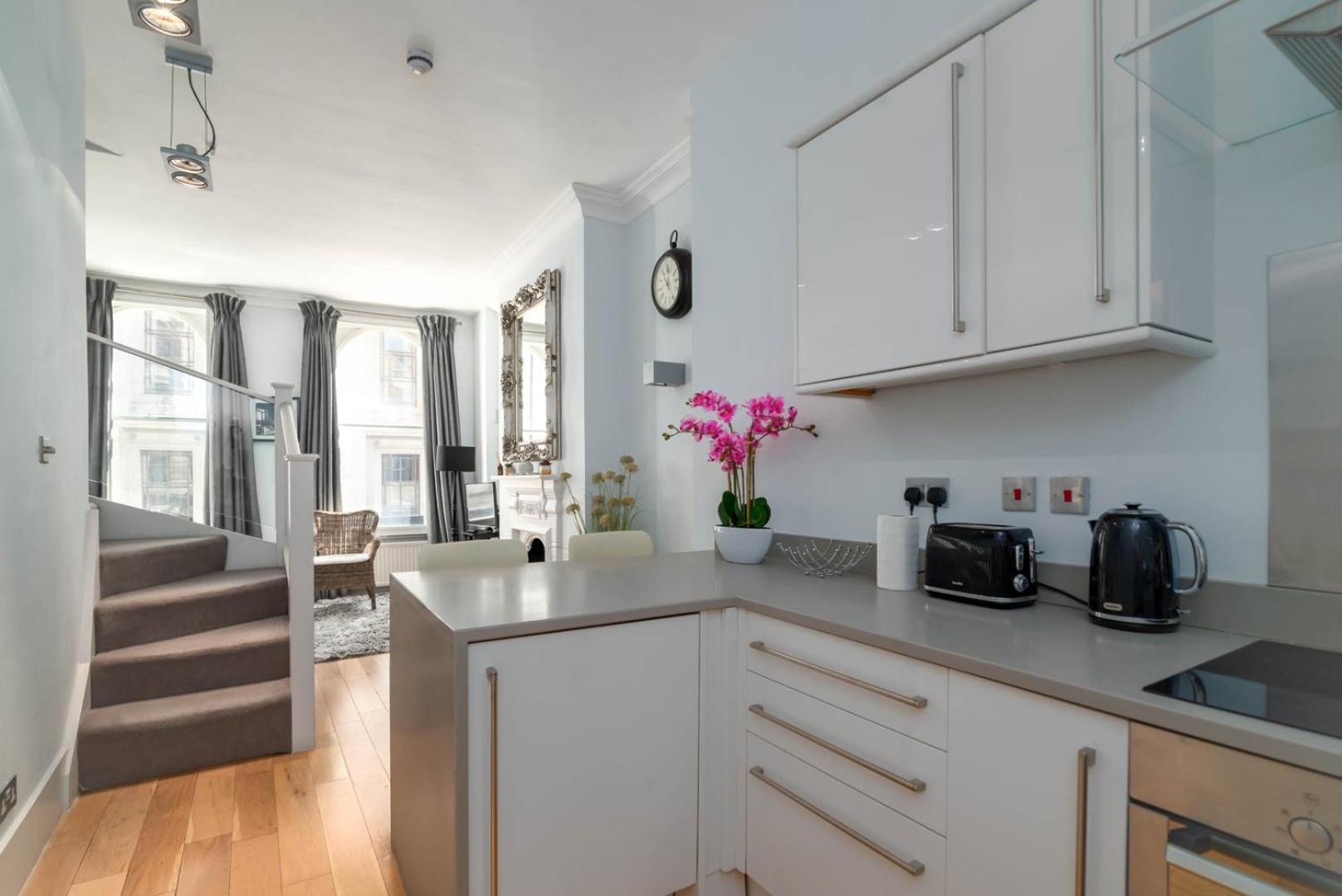 Apartament Guestready - Stunning Covent Garden 2Br Duplex Londyn Zewnętrze zdjęcie